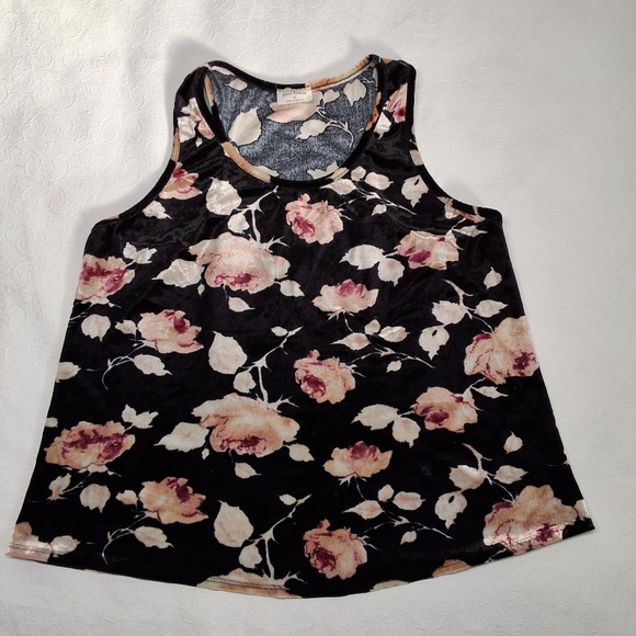 Free Kisses Tops - Free Kisses Tank Top Blouse Size XL